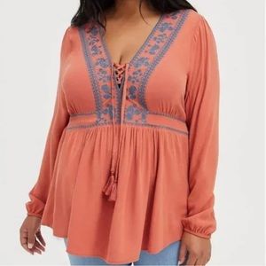 TORRID NWT Embroidered Lace-Up Babydoll Top 🧡